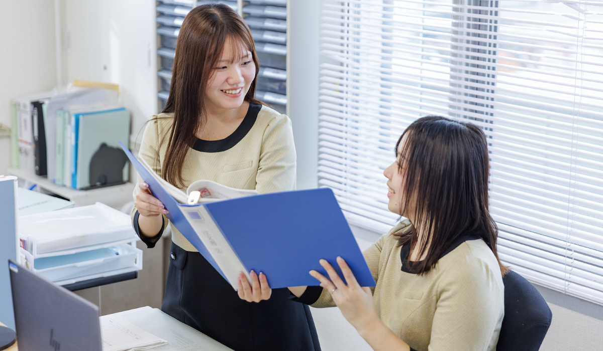 先輩の声(総務課)